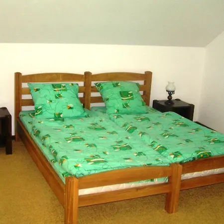 Hotel Dubky 2*
