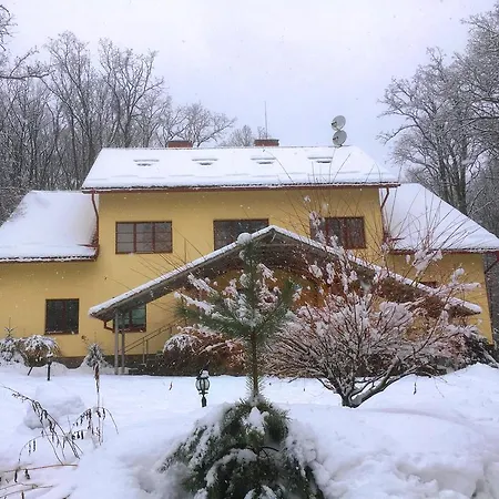 Dubky מלון אוזהורוד