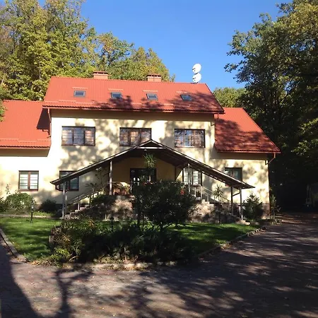 Hotel Dubky 2*