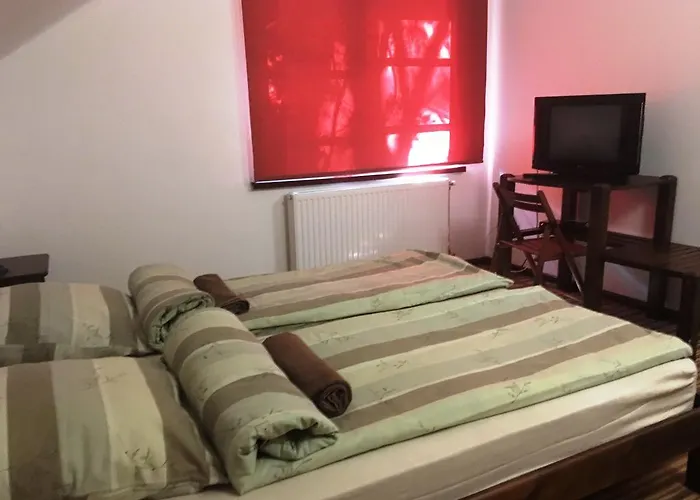 Dubky Hotel 2*